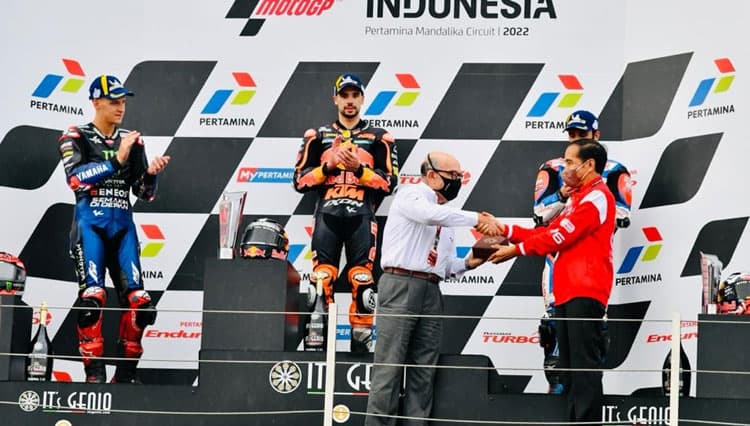Serahkan Trofi MotoGP Mandalika, Begini Kata Presiden RI Jokowi