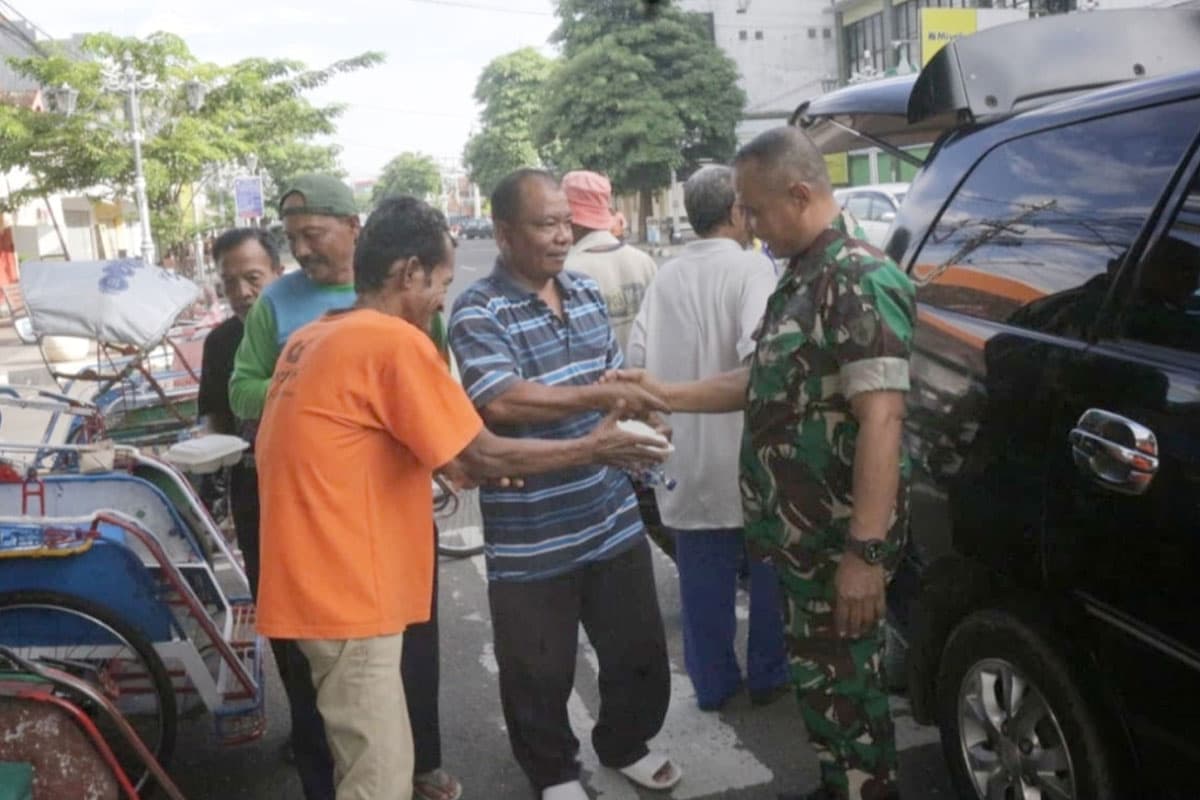 Jumat Berkah, Kodim 0802/Ponorogo  Peduli Bersama