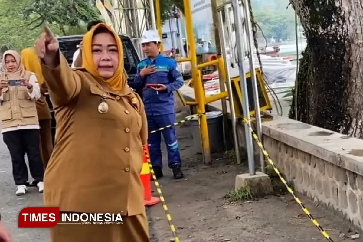Respons Cepat, Plt Bupati Lisdyarita Sidak Talud Ambrol di Kawasan Wisata Telaga Ngebel Ponorogo